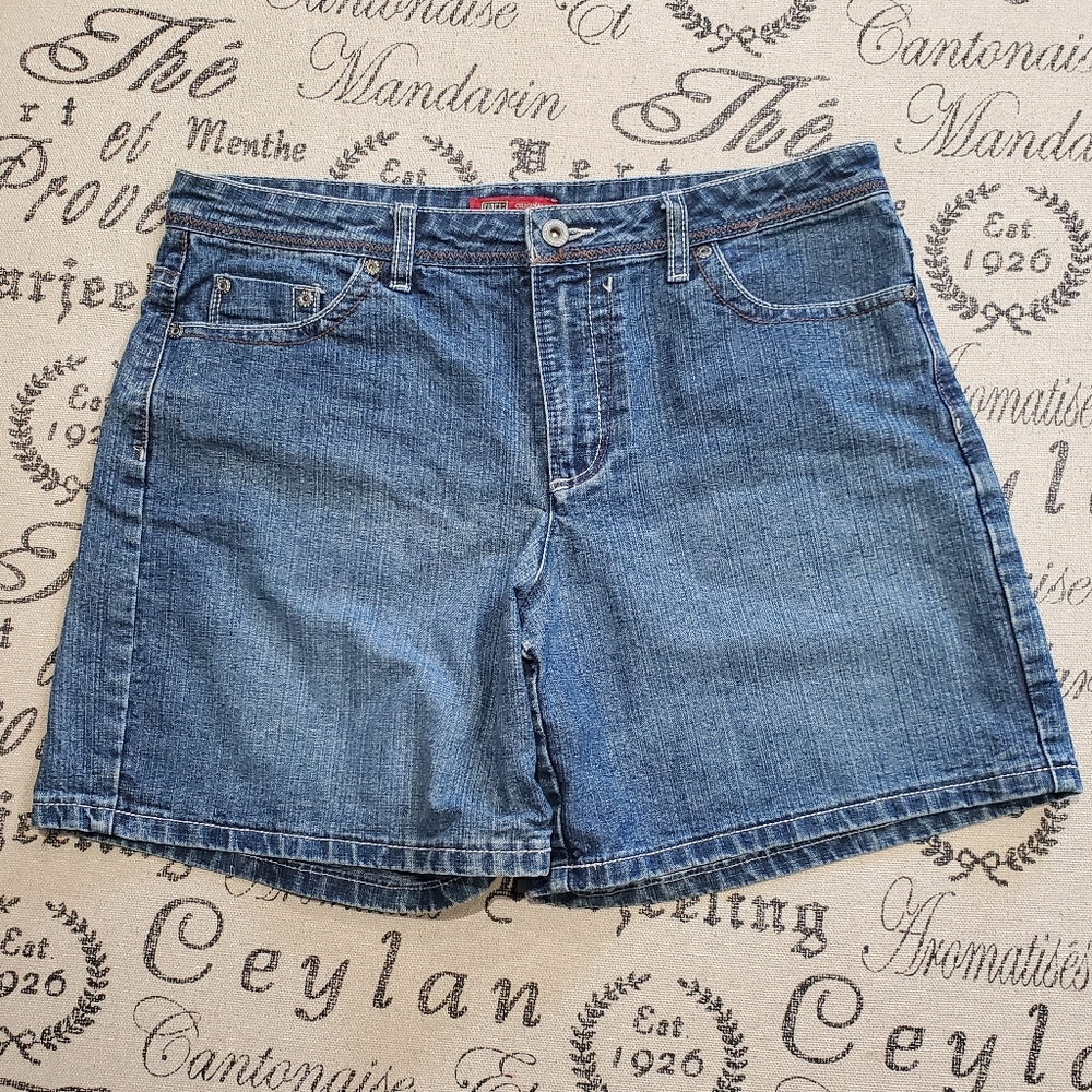 Faded Glory Denim Shorts Size 10